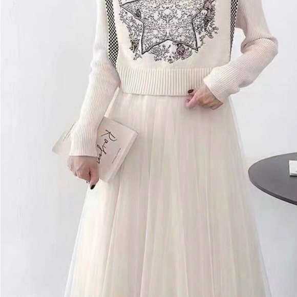 Embroidered Vest and Tulle Skirt SET - Picture 2 of 4